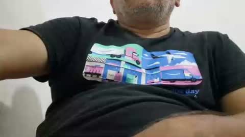 poli online show from April 25, 1:41 pm