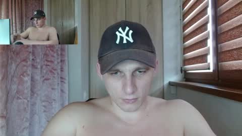 Poliglotjoe2 online show from April 1, 1:41 pm