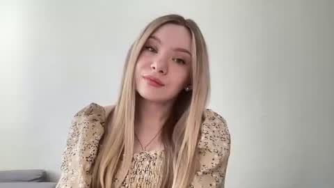 polishangel222 online show from June 17, 9:47 am