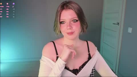 Polly online show from April 12, 6:56 pm