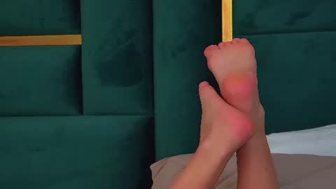 Polly online show from July 28, 7:39 pm