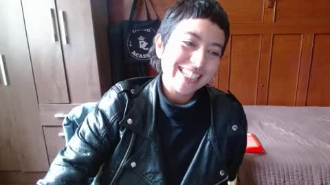 Poly online show from March 7, 8:33 pm