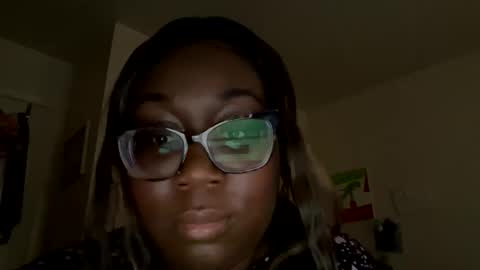 poohbearslutty online show from December 16, 9:54 pm