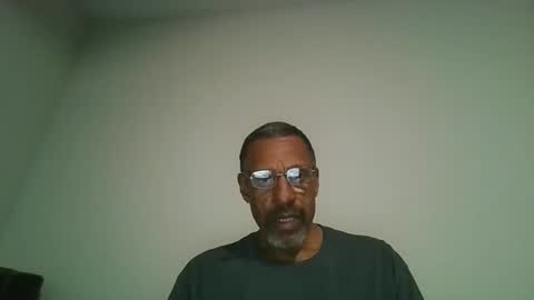 poolguy2496 online show from November 24, 2:43 am