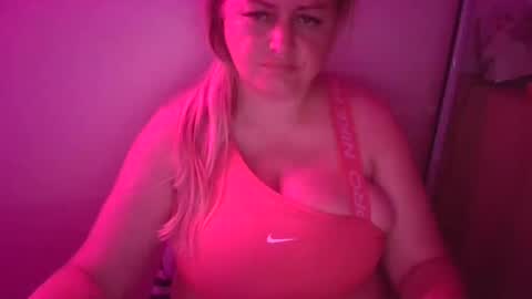 MelissOfficial online show from July 14, 6:57 pm