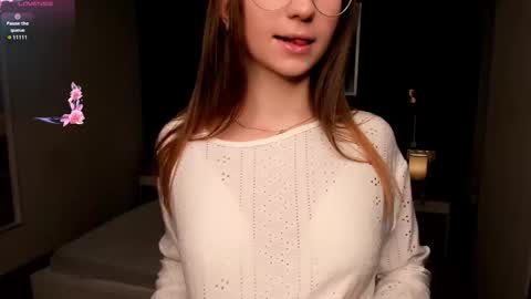 Elizabeth online show from September 19, 7:28 pm