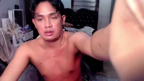 VEeeAsian online show from June 26, 5:07 pm