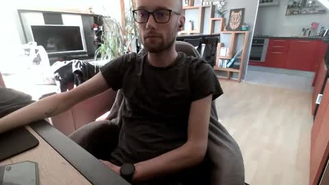 Blou online show from March 21, 9:03 am