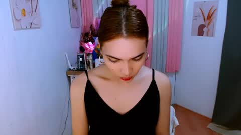 preciosa_banks69 online show from July 20, 9:45 am