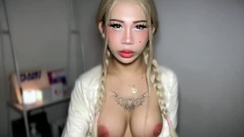 GODDESS PRECIOUS online show from April 13, 8:02 pm