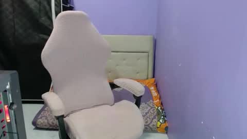 preciousjoan_69 online show from March 27, 6:19 am