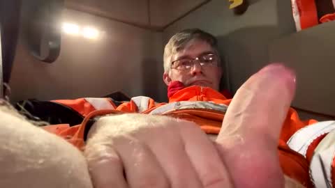 precum1981fast online show from February 3, 10:52 am