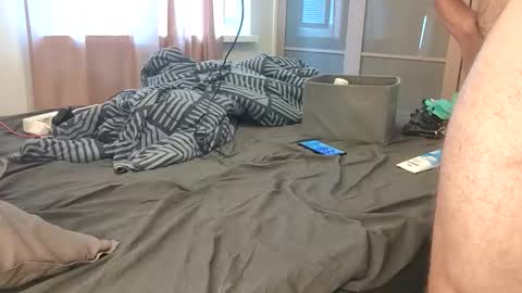 precummilker online show from September 9, 12:38 pm