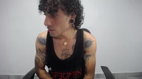 Plux online show from February 14, 1:34 am