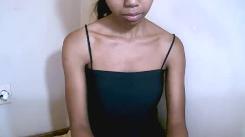 prettiethalia online show from February 21, 9:56 am