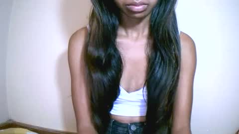 prettiethalia online show from March 9, 7:57 am