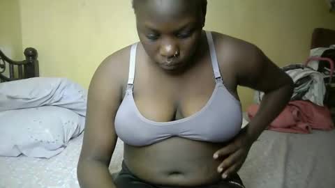 pretty_barbz online show from April 12, 12:09 pm