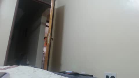 pretty_clare online show from March 3, 7:37 am