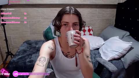 Snapshot of pretty_cristal22 chatting on February 27, 2:25 am pretty_cristal22 online show from February 27, 2:25 am