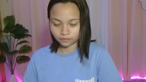 pretty_dharryhann online show from December 17, 7:37 am