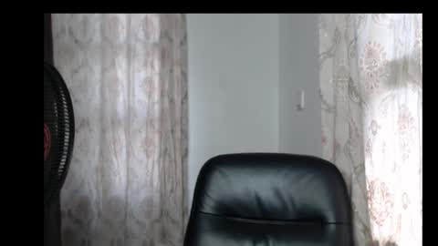 Pretty ebonygirl2 online show from March 3, 10:33 am