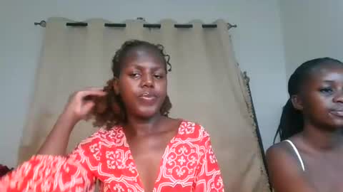 pretty_empress online show from August 1, 7:15 pm
