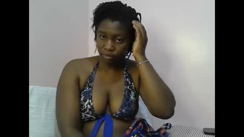 pretty_kylah online show from November 19, 3:06 am