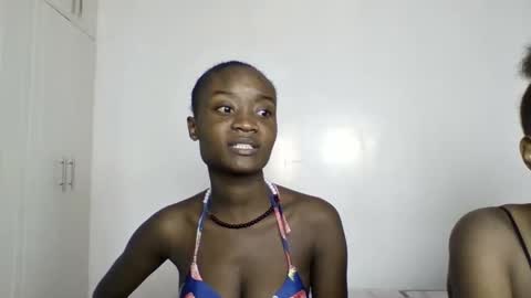 pretty luv1 online show from January 17, 9:19 am