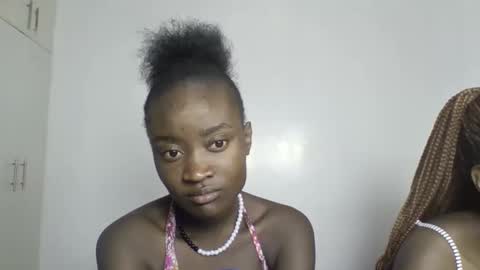 pretty luv1 online show from January 9, 9:26 am