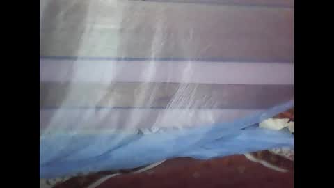 Snapshot of pretty_mine chatting on December 4, 7:00 am pretty time online show from December 4, 7:00 am