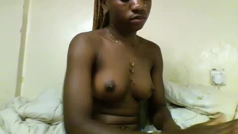 pretty_neemaa online show from July 27, 7:28 am