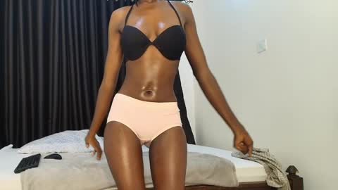 pretty_sexxxy online show from April 16, 3:28 am