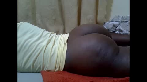 pretty_shalley online show from October 16, 9:20 am