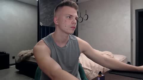 Justin online show from November 7, 4:26 am