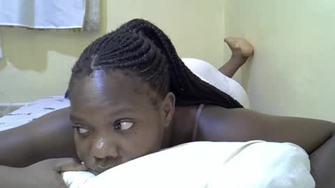 pretty_tiffany7 online show from April 15, 8:39 am