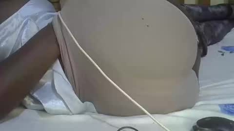 prettyalma online show from March 11, 7:28 pm