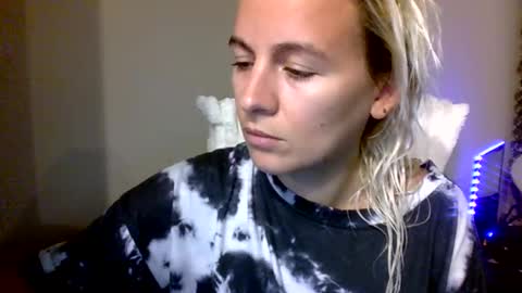 Missy  Jack online show from February 9, 9:50 pm