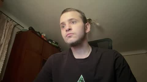 prettyboyhot01 online show from May 24, 7:48 am