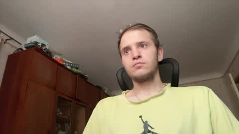 prettyboyhot01 online show from July 11, 8:06 am