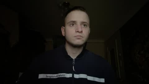 prettyboyhot01 online show from April 15, 2:53 pm