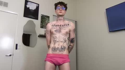 pretty boy online show from January 8, 6:30 am