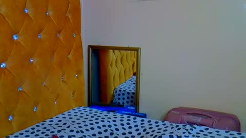 prettycandy0 online show from December 14, 8:04 pm