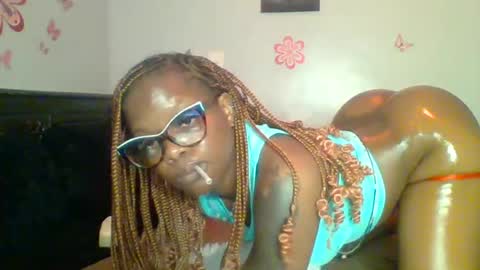 PrettyEla online show from July 10, 11:53 pm