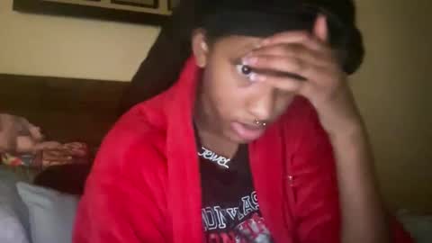 prettyfacefemale online show from April 21, 2:37 am