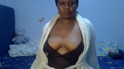 prettymel1 online show from March 23, 8:14 pm