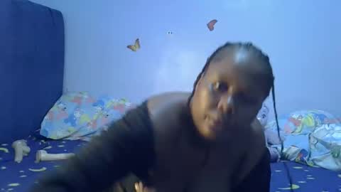 prettymel1 online show from May 16, 9:35 pm