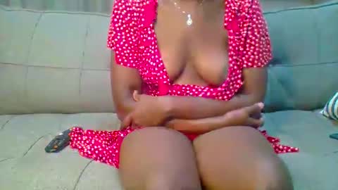 Snapshot of prettyqueen254 chatting on February 11, 10:28 pm pretty queen online show from February 11, 10:28 pm