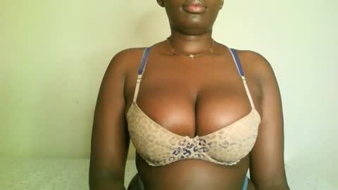 prettyvishy online show from March 11, 3:09 am