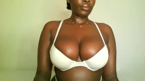 prettyvishy online show from April 21, 2:48 am