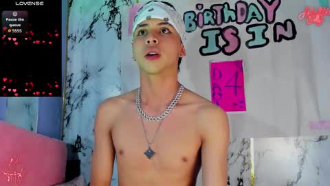 Apolo online show from March 6, 9:58 pm